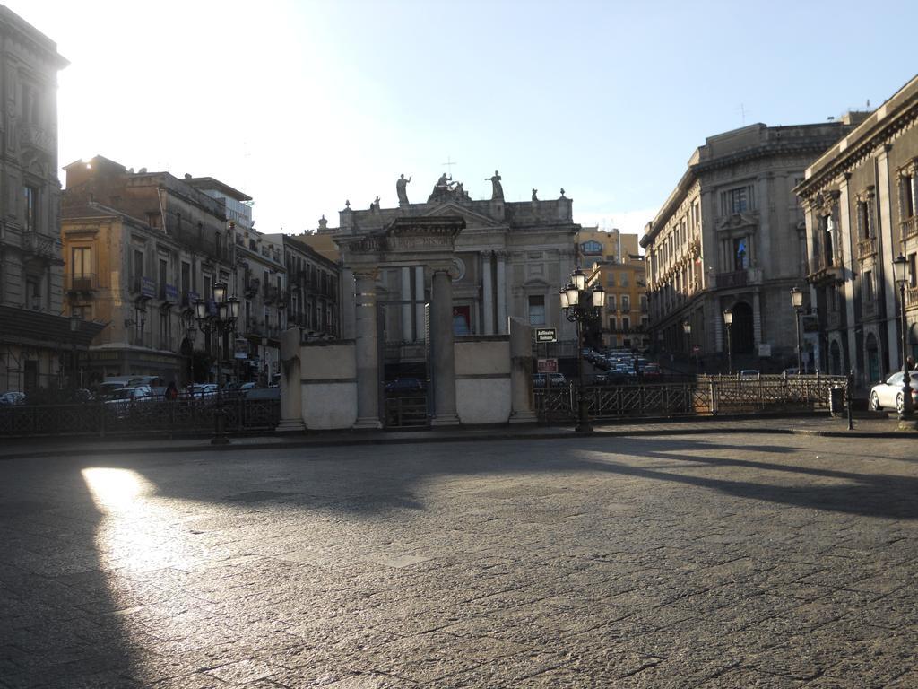 Catania Crossing B&B - Rooms & Comforts Eksteriør billede