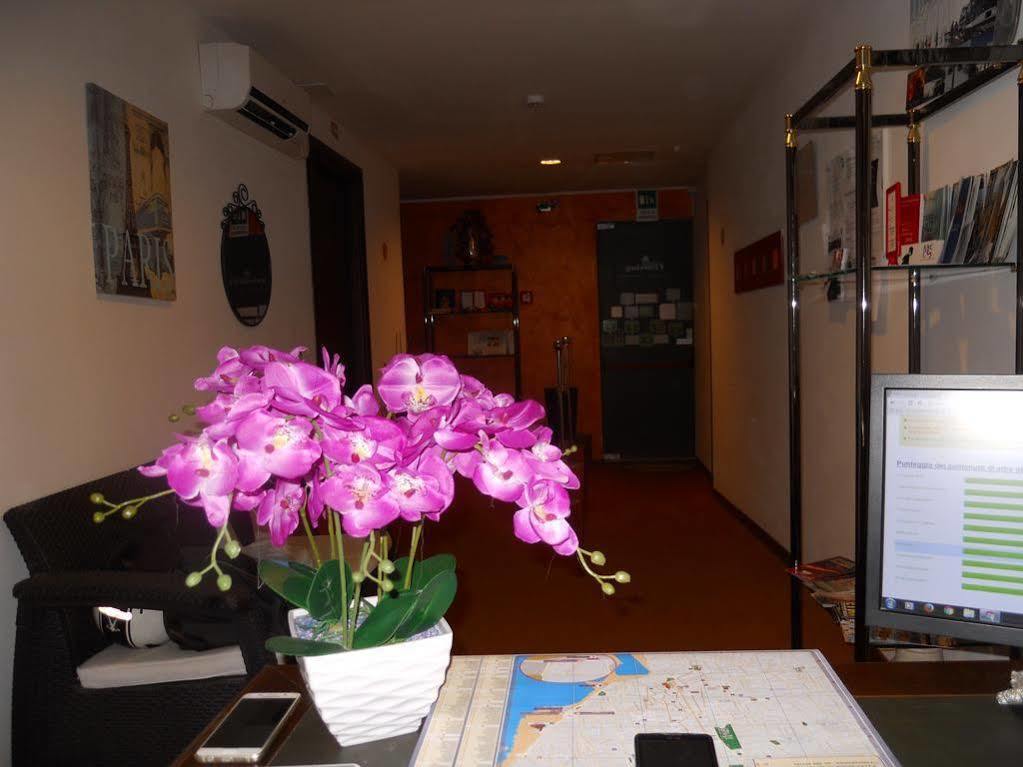 Catania Crossing B&B - Rooms & Comforts Eksteriør billede